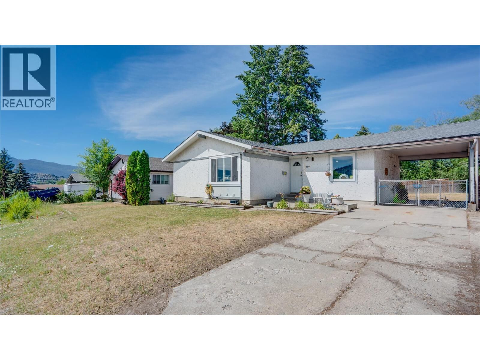 Property Photo: 2306 18 Street BC V1T 3Z8
