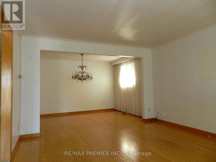 Property Photo: 36 Willis Road ON L4L 2S2