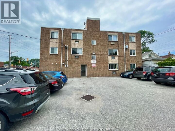 Property Photo: 892 Campbell Avenue 12 ON N9B 2H9