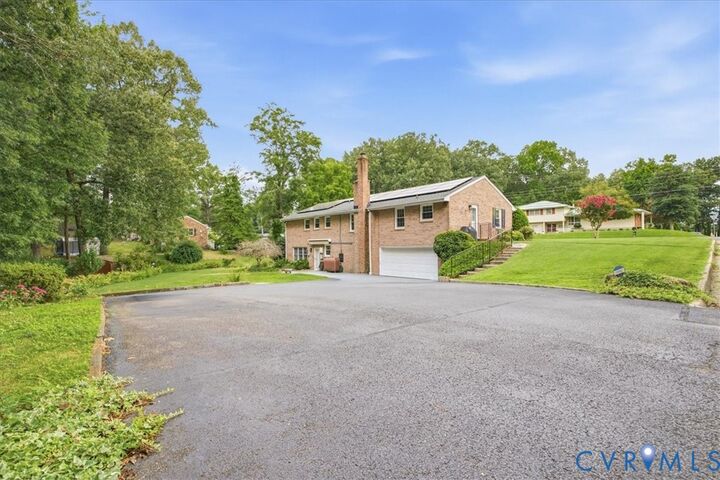 Property Photo:  1117 Oakwood Drive  VA 23834 