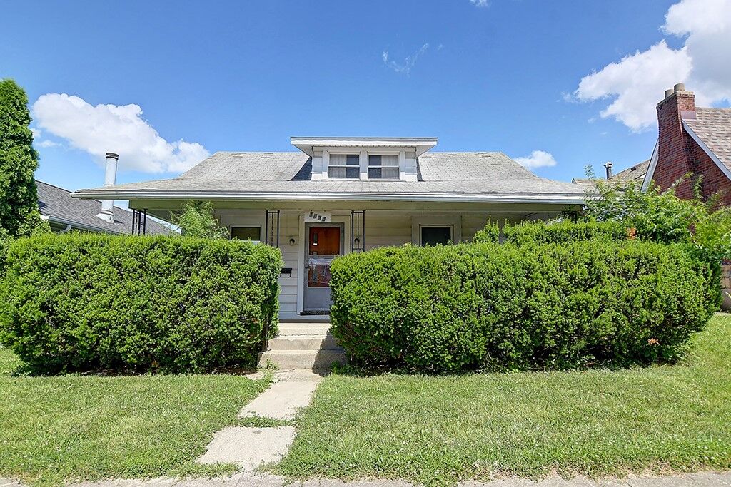 Property Photo:  1424 Coventry Road  OH 45410 