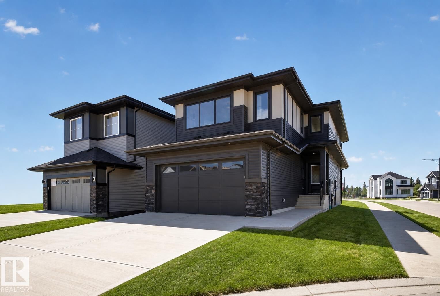 Property Photo: 5004 Cawsey Link SW AB T6W 5X3