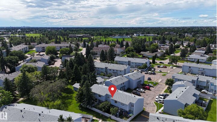 Property Photo:  21 Amberly Court NW  AB T6R 3A3 
