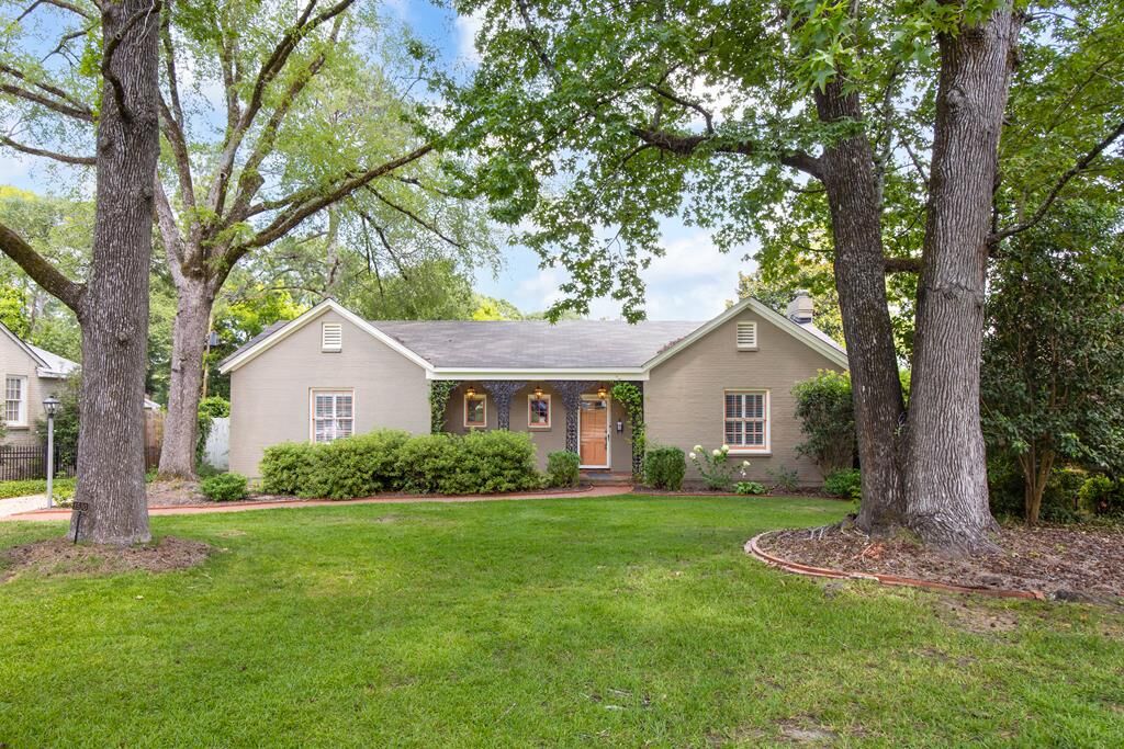 Property Photo:  1530 Hilton Avenue  GA 31906 