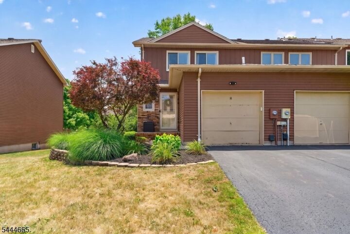 Property Photo:  8 Saxonney Cir  NJ 08822 