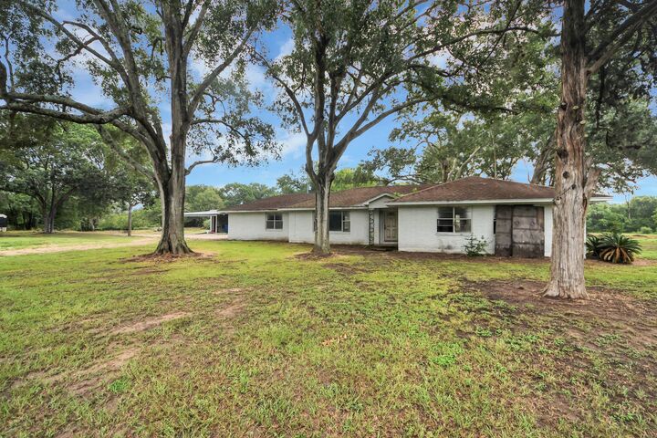 Property Photo: 2628 Fm 359 Road TX 77423