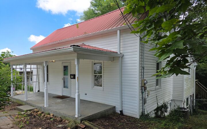 Property Photo:  418 Center Street  KY 40403 