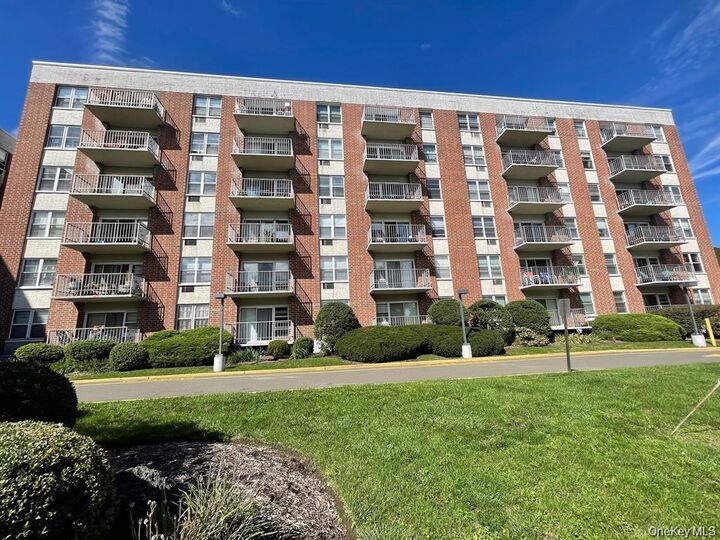 Property Photo: 35 Park Avenue 6G NY 10901