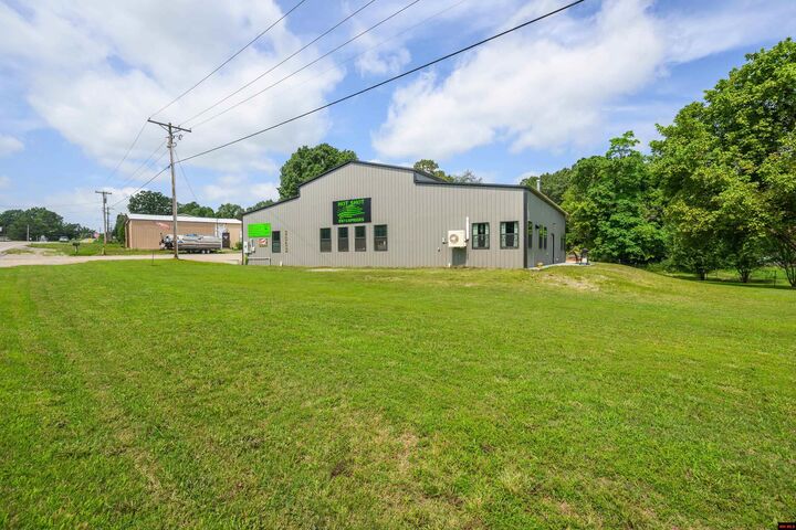 Property Photo:  2052 Central Boulevard  AR 72619 