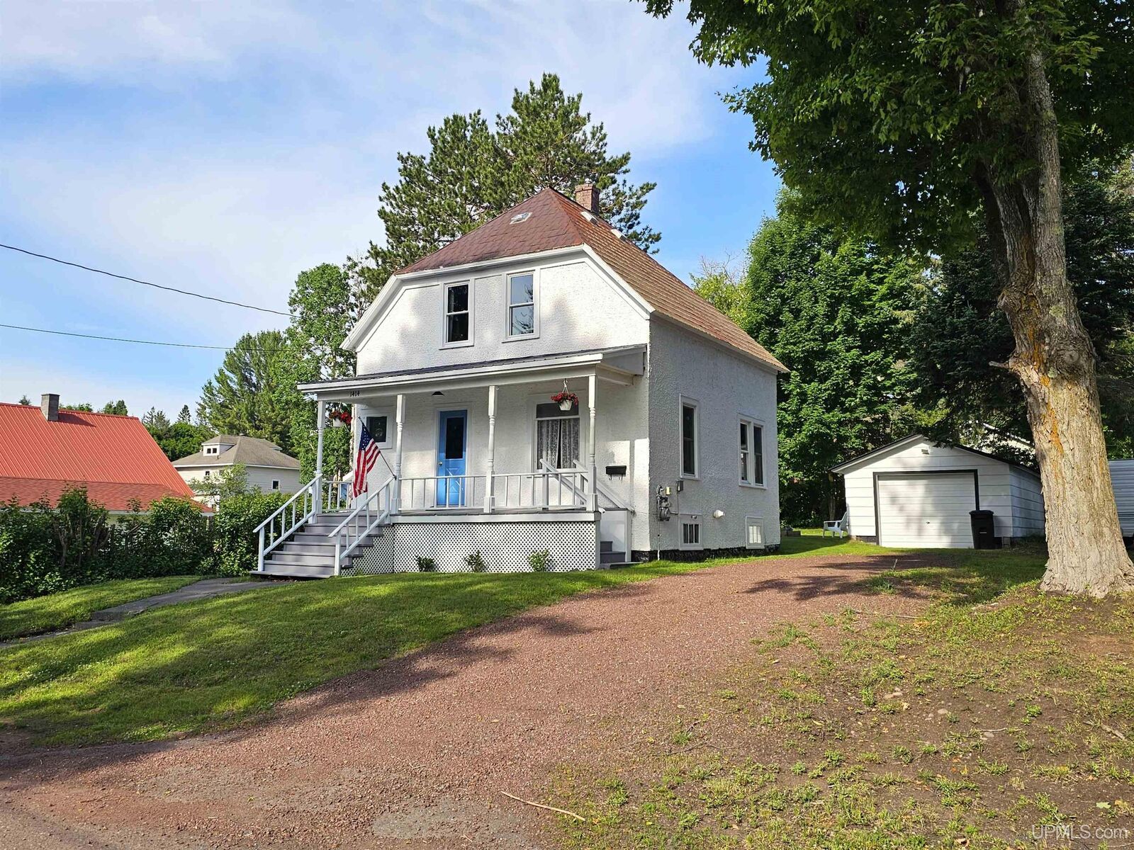 Property Photo:  1414 Front Street  MI 49945 