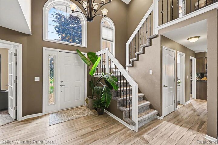 Property Photo:  50483 Heatherwood Lane  MI 48317 1441 