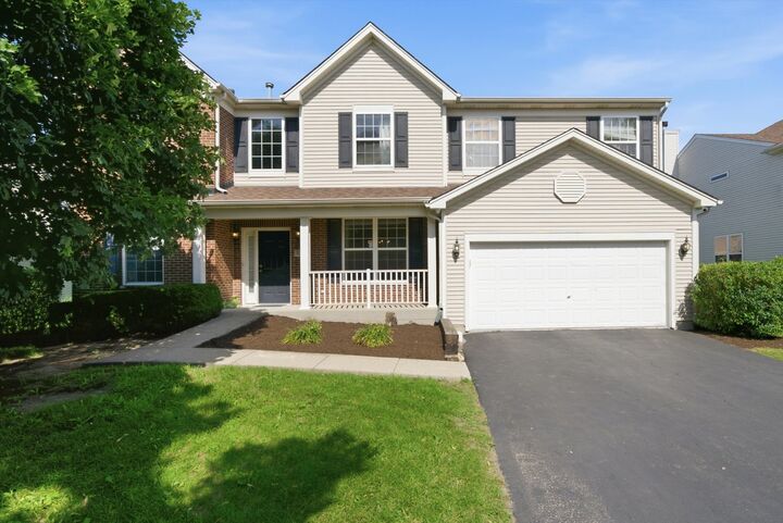 Property Photo: 321 Claridge Circle IL 60440