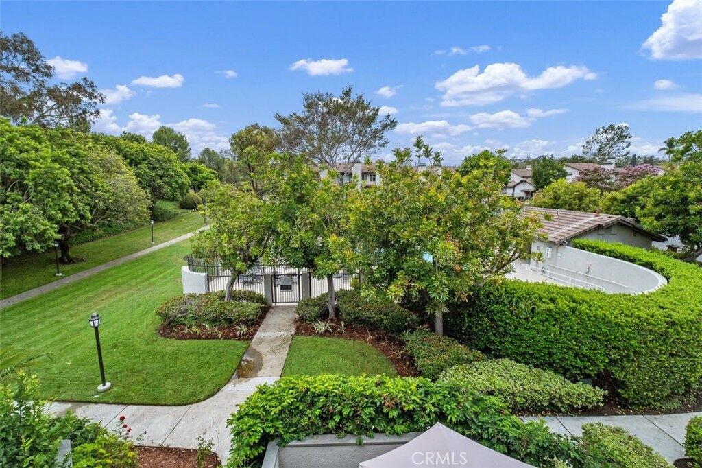 Property Photo: 8 Summer Breeze CA 92603