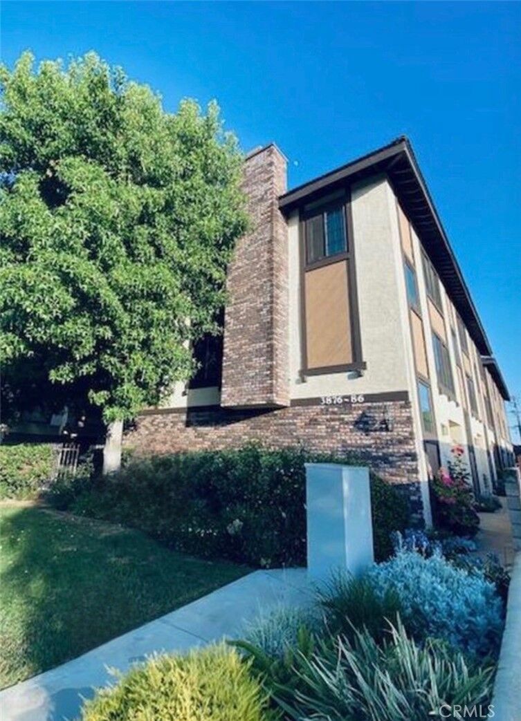 Property Photo: 3876 Howard Avenue 7 CA 90720