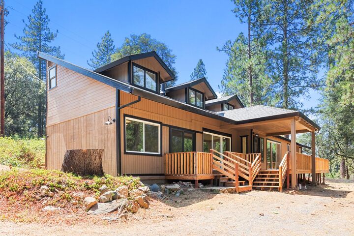 Property Photo: 4080 Greenwood Road CA 95633