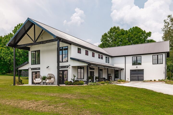 Property Photo:  1243 Madison Creek Rd  TN 37072 