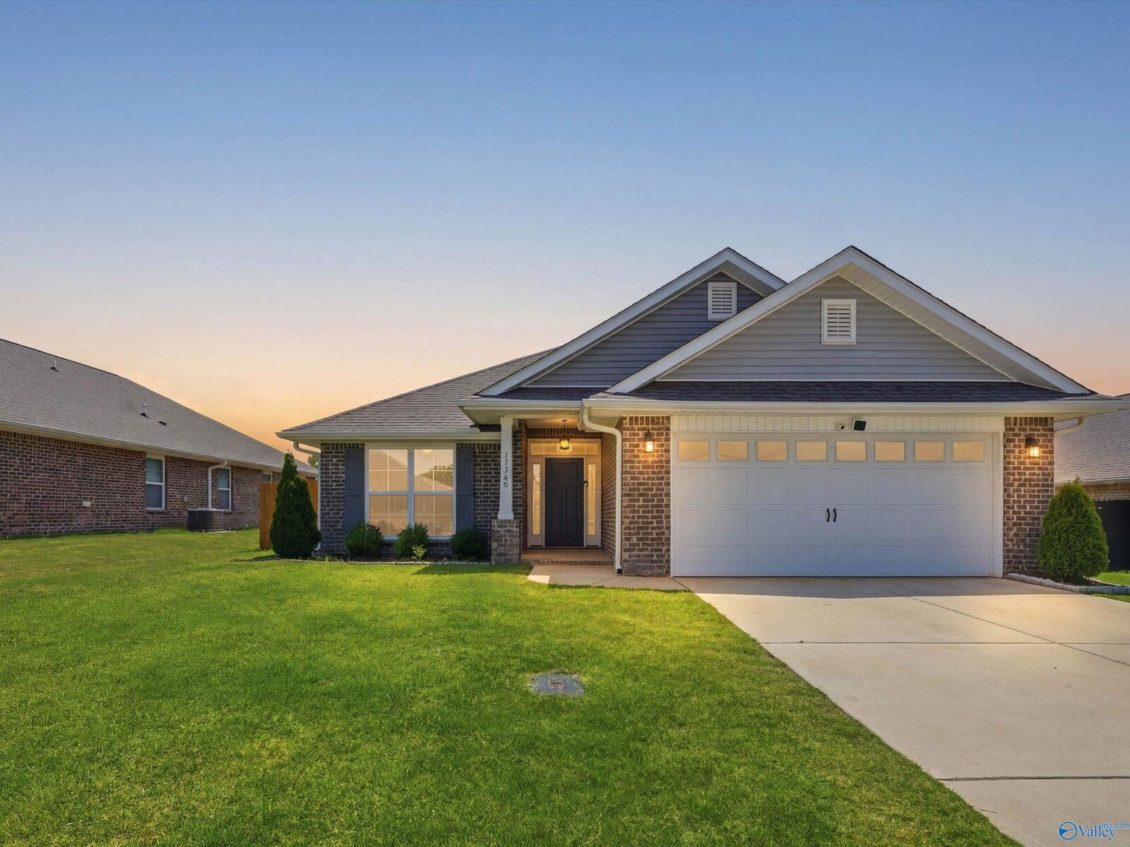 Property Photo:  15360 Wildflower Bend  AL 35611 