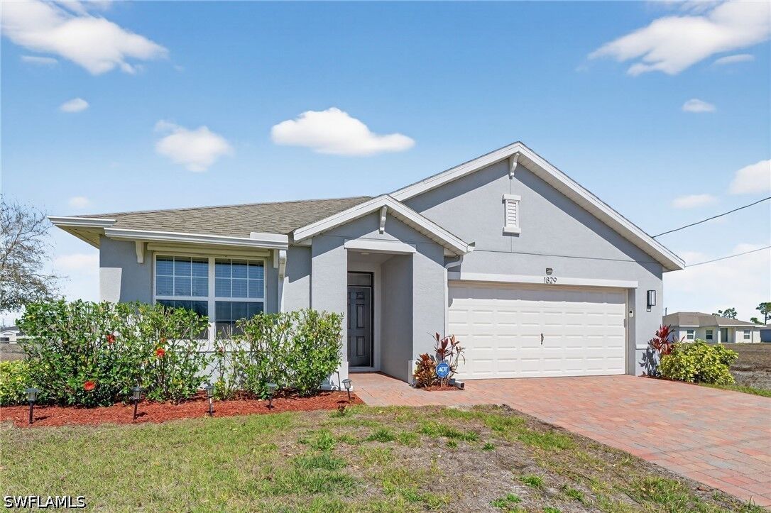 Property Photo: 1829 NW 15th Street FL 33993