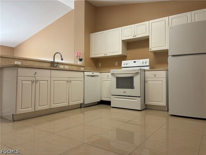 Property Photo: 10741 Robinson Street FL 33908