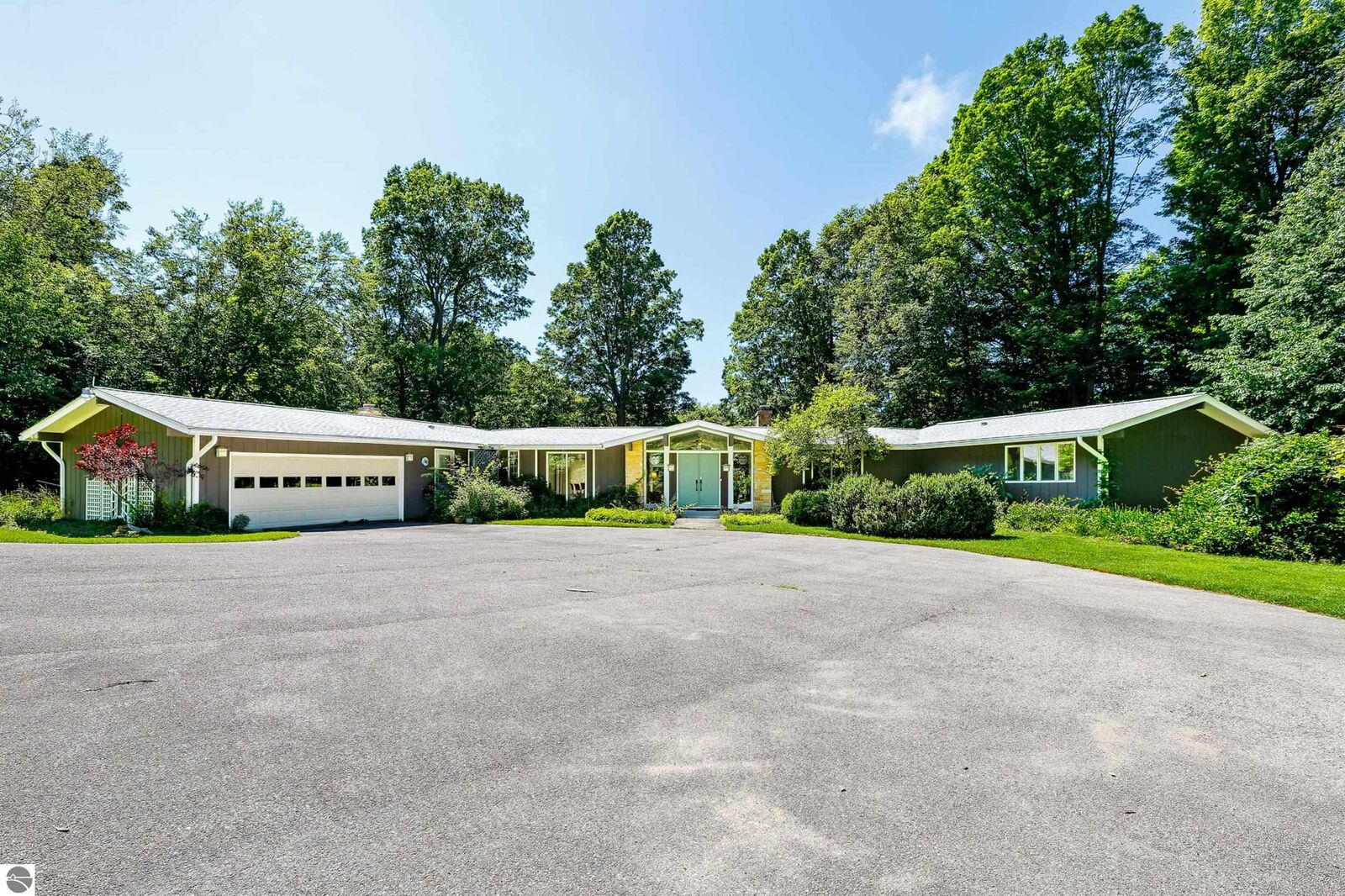 Property Photo: 3528 Potter Road MI 49614