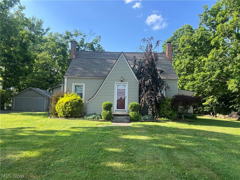 Property Photo: 3884 Dobbins Road OH 44514
