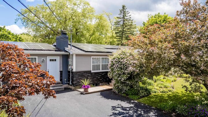 Property Photo: 15 Grandview Drive NS B4P 1W5