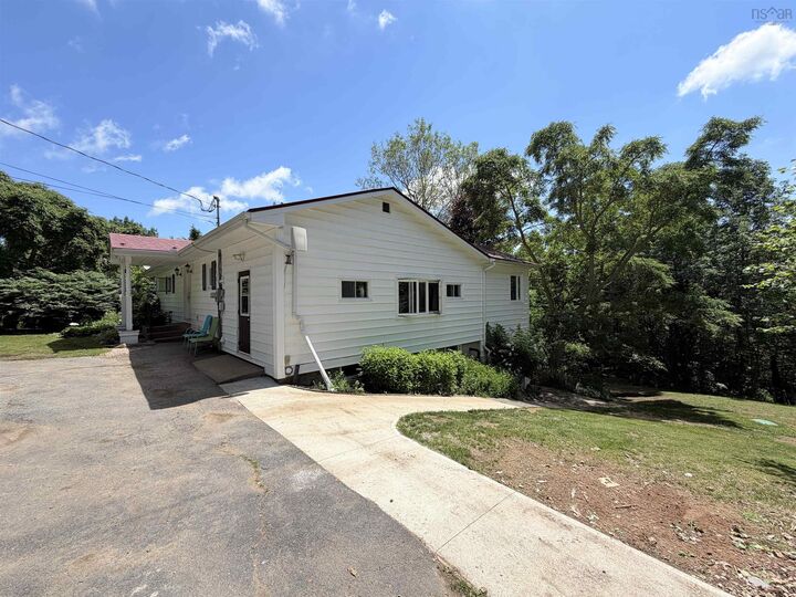 Property Photo: 4312 Prospect Road NS B4N 3V8