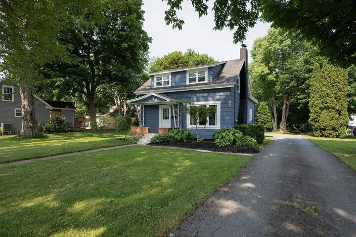 Property Photo: 118 Belcher Street NS B4N 1C9