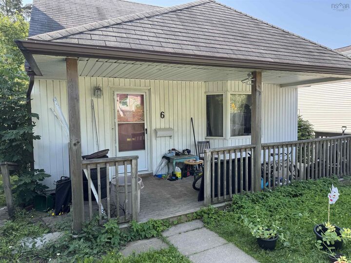 6 Ashdale Avenue — photo 1