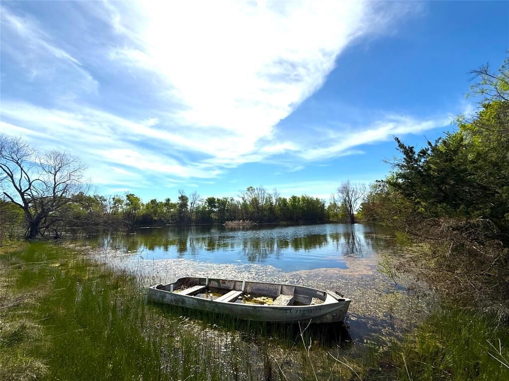 Property Photo:  3005 US Highway 77  TX 76656 