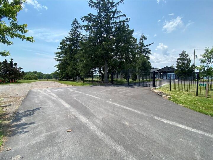 Property Photo:  2784 South Grimsby Rd 20 Upper  ON L0R 2A0 