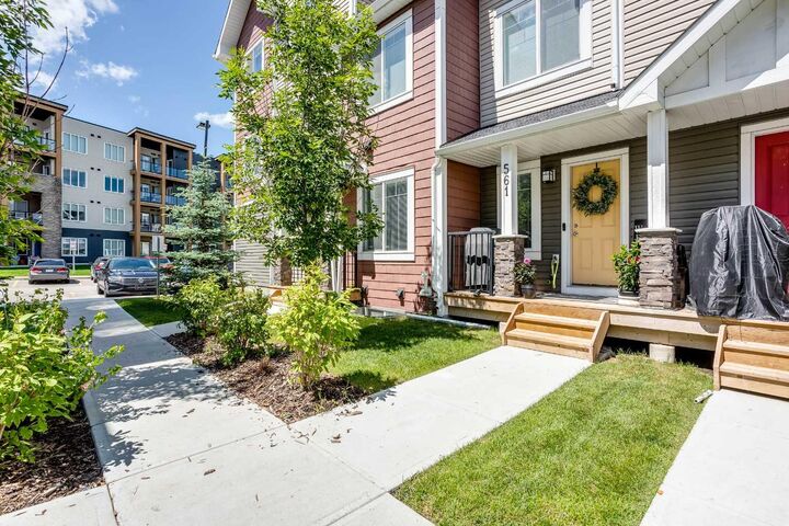 Property Photo:  561 Canals Crossing SW  AB T4B 4L3 