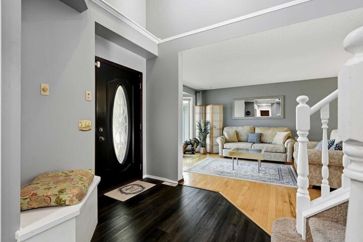Property Photo: 175 Shannon Circle SW AB T2Y 2L1
