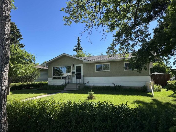 Property Photo: 2510 35 Street SE AB T2B 0X3