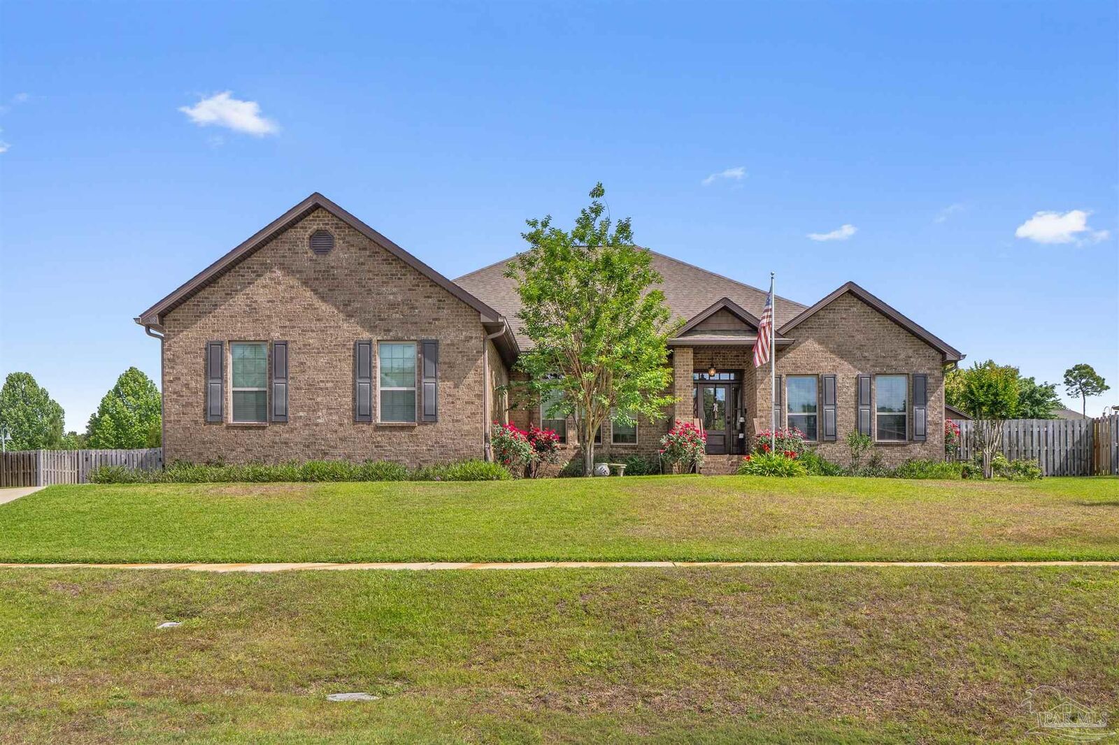 Property Photo: 2698 Tulip Hill Rd FL 32571