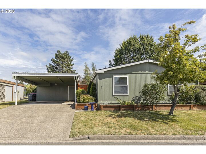 Property Photo: 1145 SW Cypress St 100 OR 97128