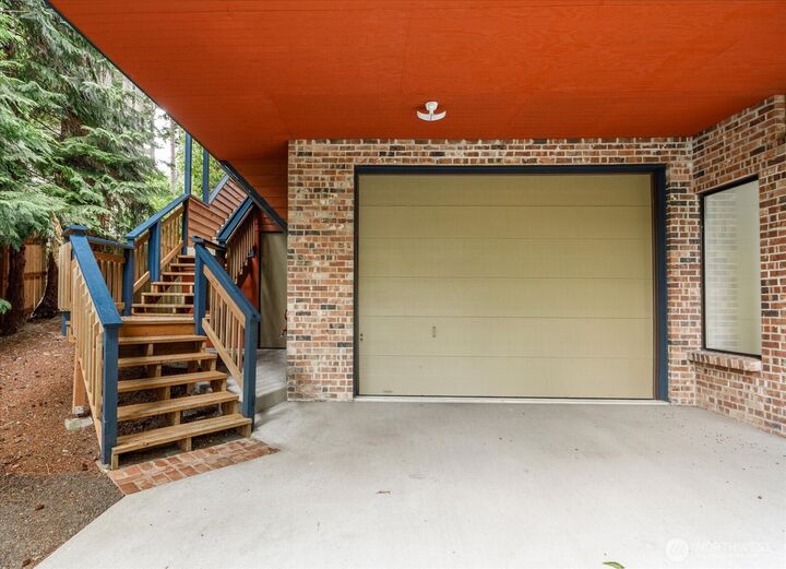 Property Photo: 1099 Worthy Place WA 98253
