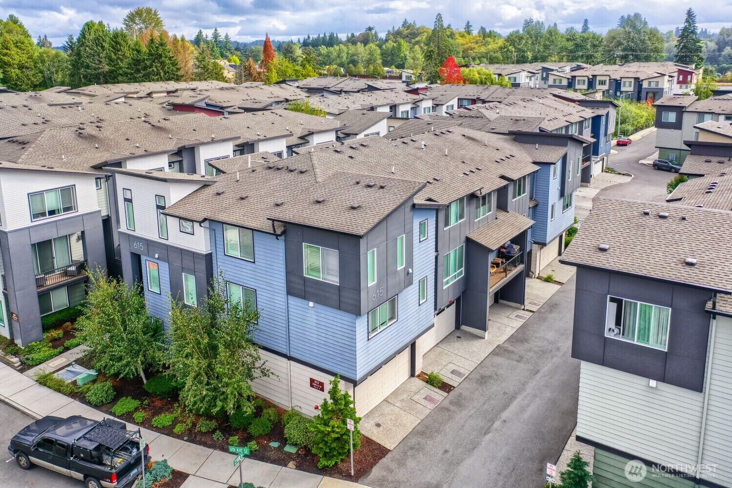 Property Photo: 615 238th Street SE D WA 98021