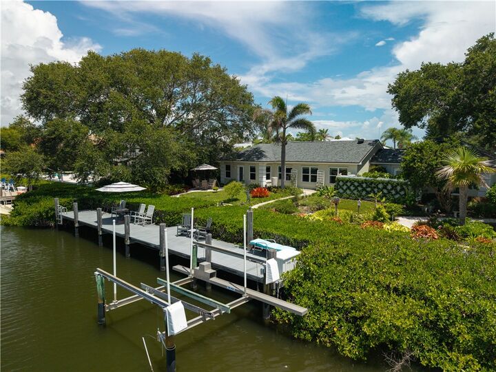 Property Photo:  165 McKee Lane  FL 32960 