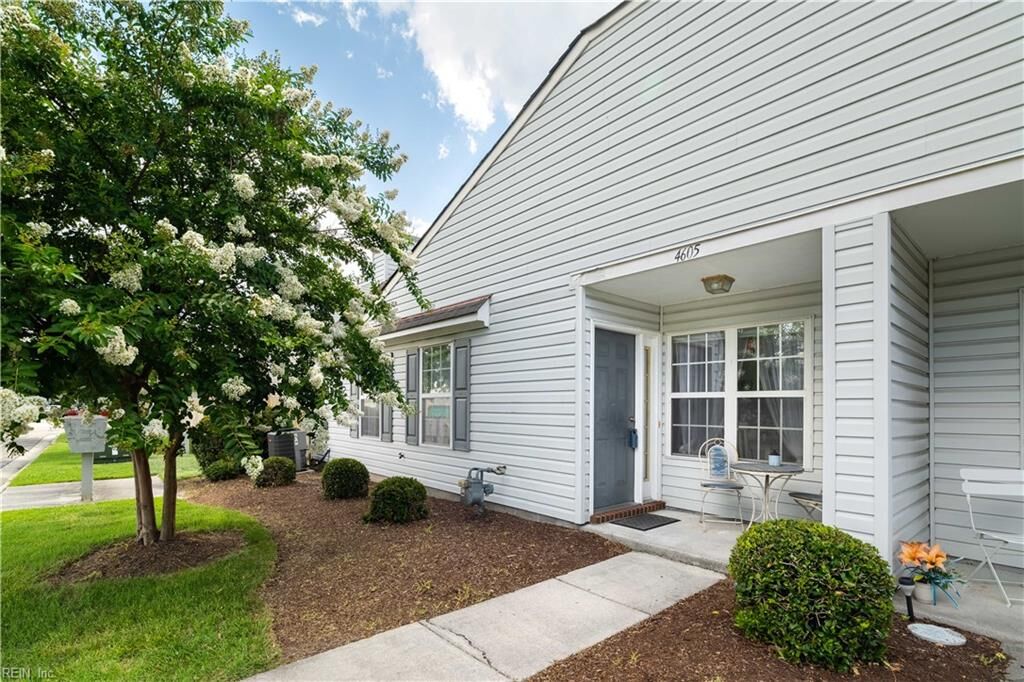 Property Photo: 4605 Woodmark Trl VA 23321