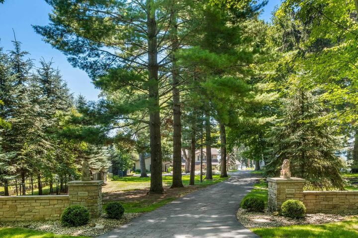 Property Photo: 352 Forest Avenue WI 54941