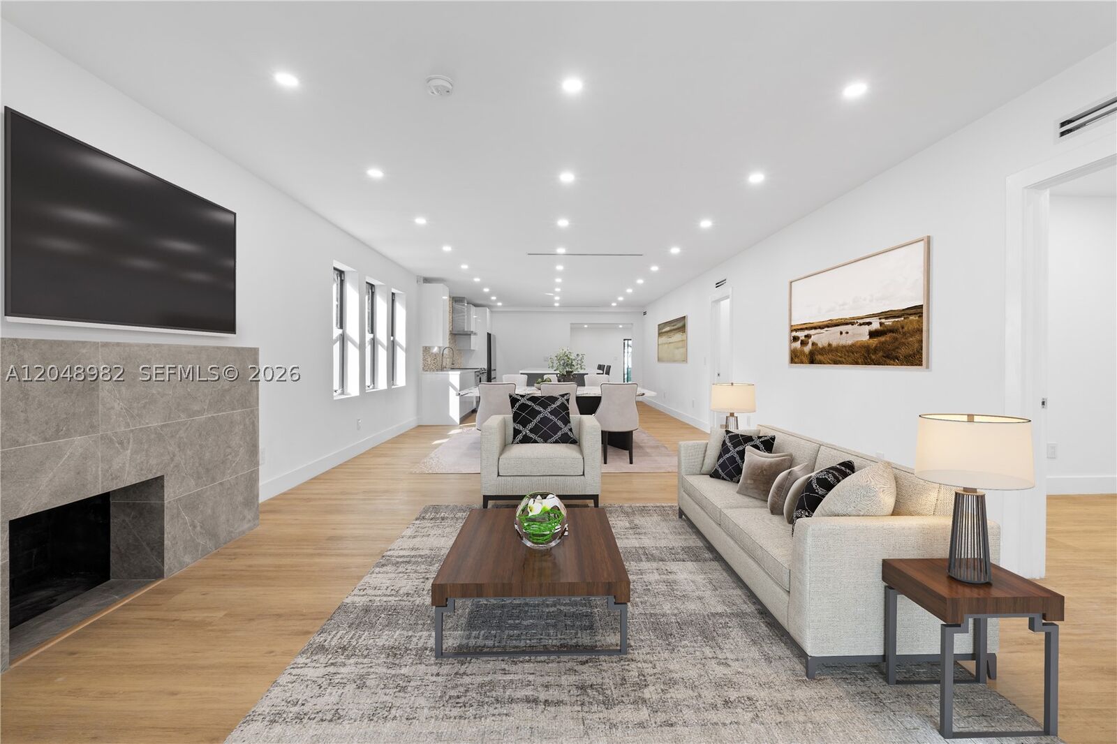 Property Photo:  665 NE 117th St  FL 33161 