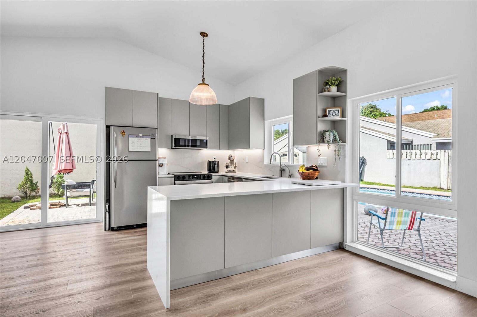 Property Photo: 681 Pine Ridge Ter FL 33325
