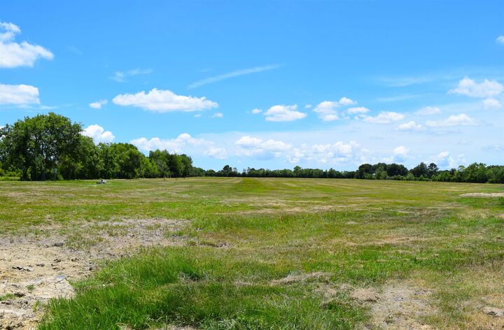 Property Photo: 13595 Coon Rd TX 77665