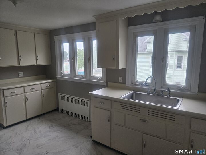 Property Photo: 63 Brookfield Street CT 06040