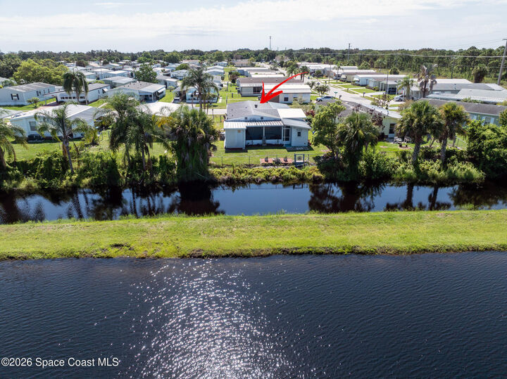 Property Photo:  1724 Mango Street NE  FL 32905 