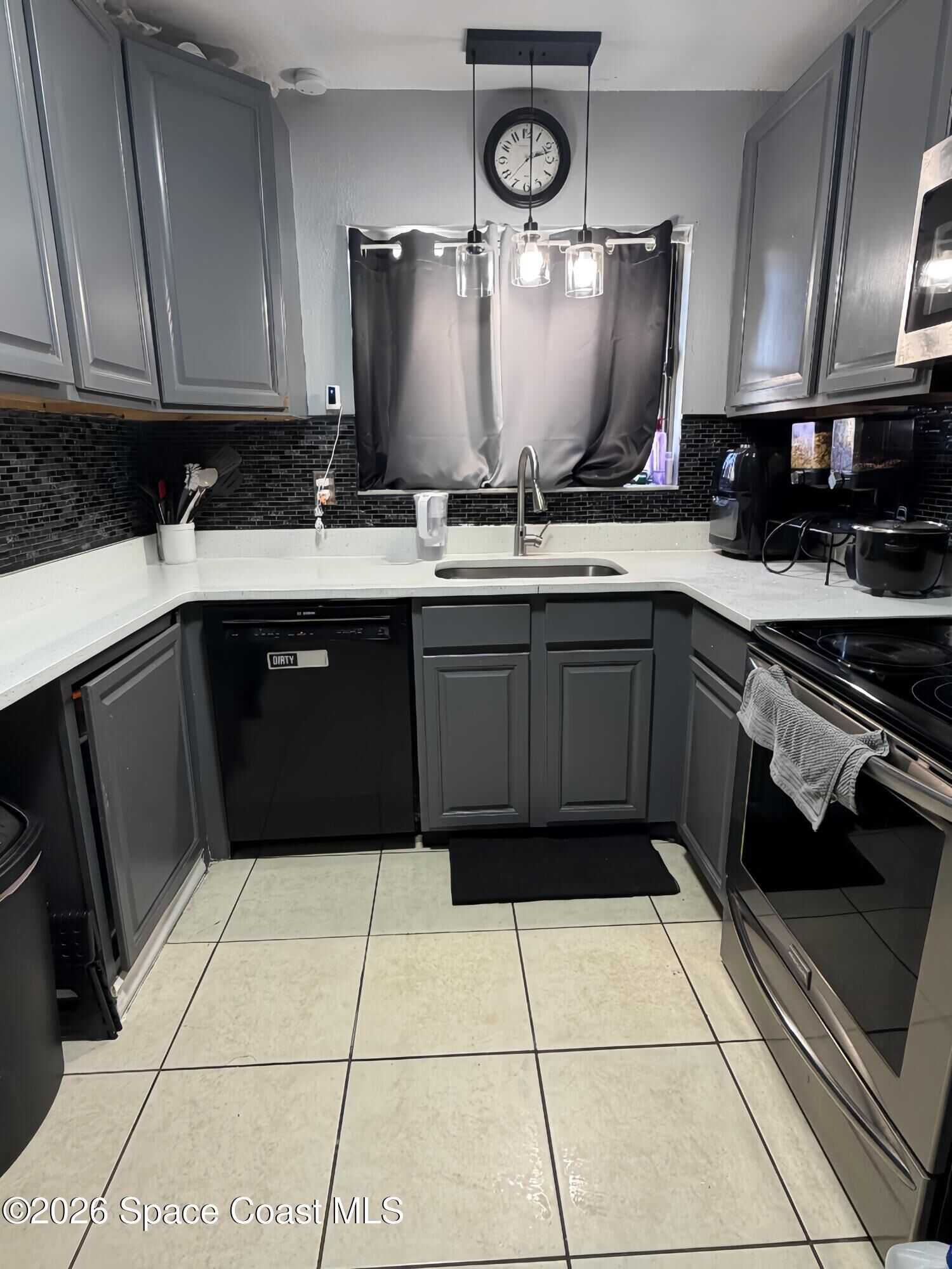 Property Photo: 190 Abalone Road NW FL 32907