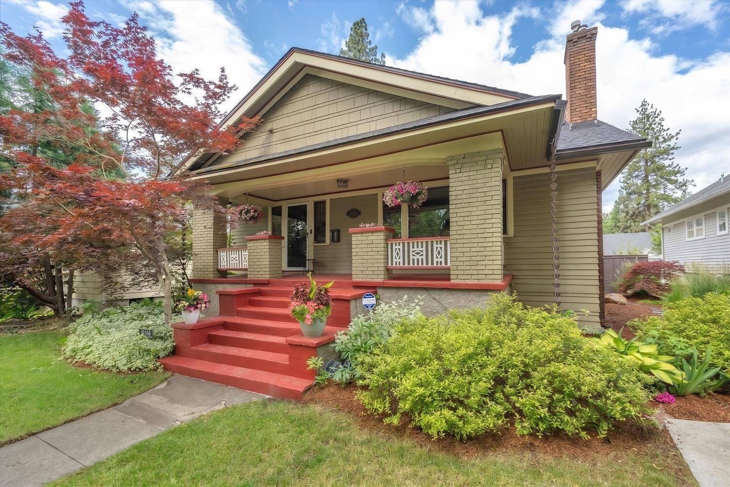 Property Photo:  2608 S Lamonte St  WA 99203 
