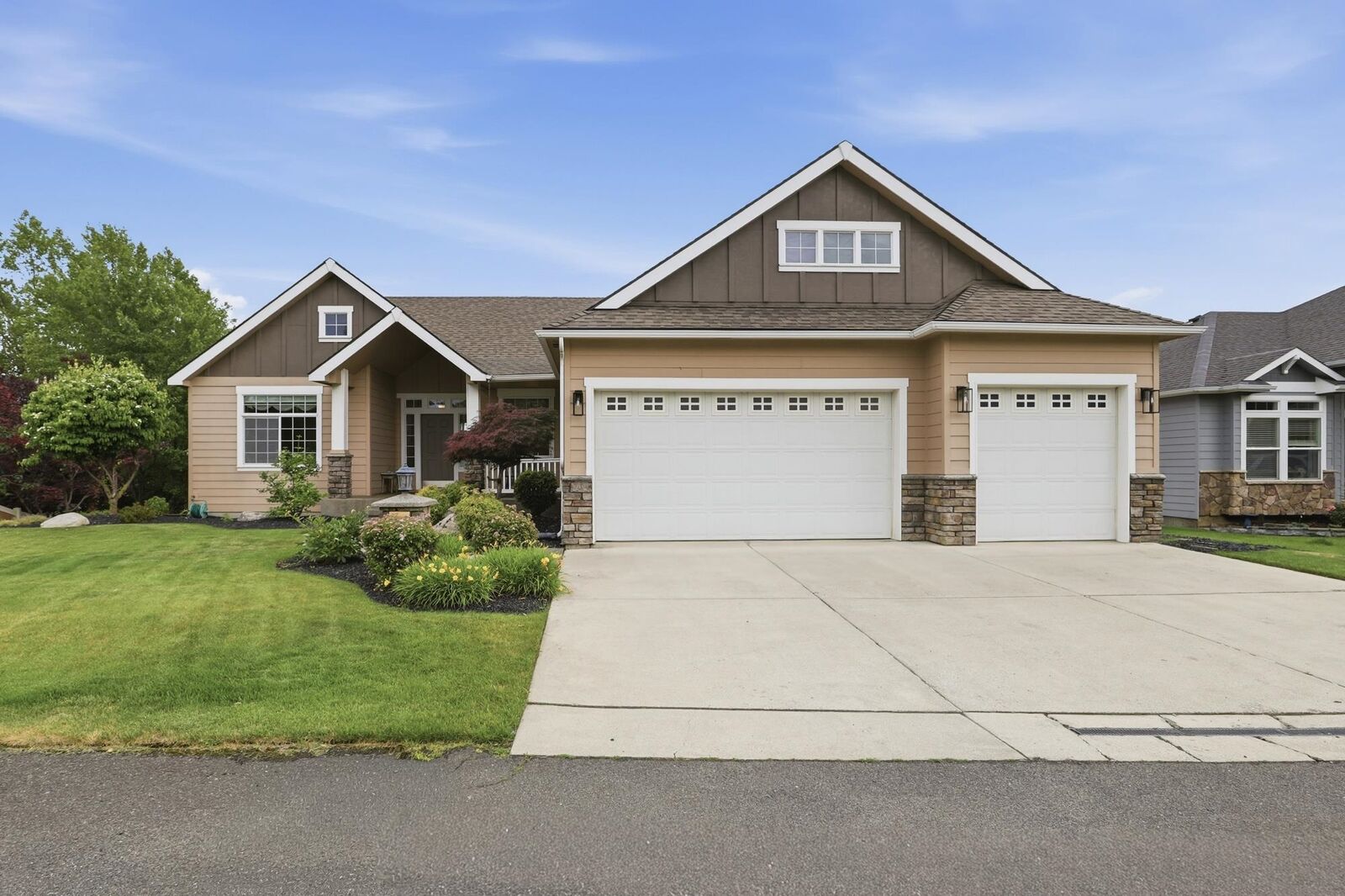 Property Photo: 17706 E Galaxy Rd WA 99016