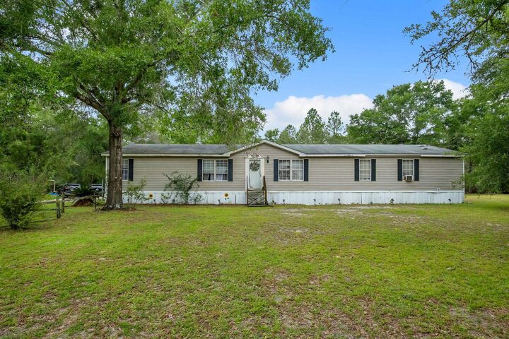 Property Photo: 9016 Glover Court FL 32305
